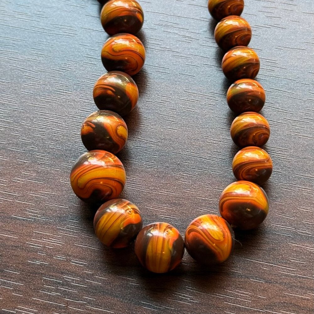 Funky Plastic Marbled 90s Does 60s Hippie Necklace